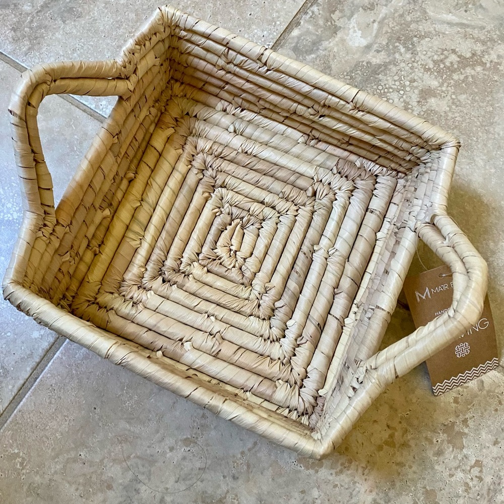 🆕 Palm Table Basket
